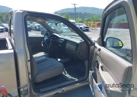 2002 Dodge Dakota Sxt from USA, damaged, VIN 1B7GG16X72S525603